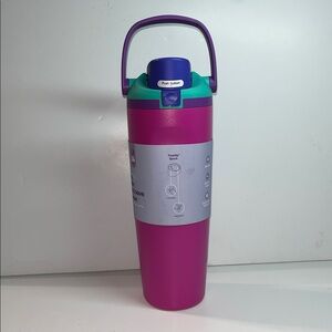 New! Owala 30oz FreeSip SWAY Stainless Steel
Water Bottle
